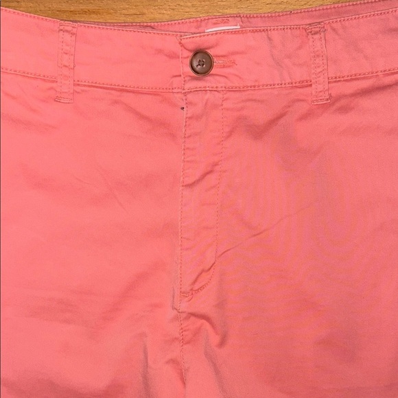 Woman’s Gap chino shorts. Size 14 - Picture 2 of 6